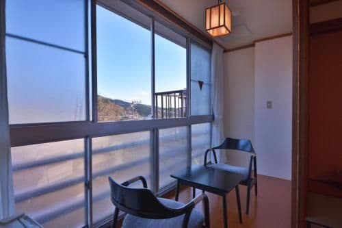 Japanese-Style Room with Shared Bathroom - Smoking