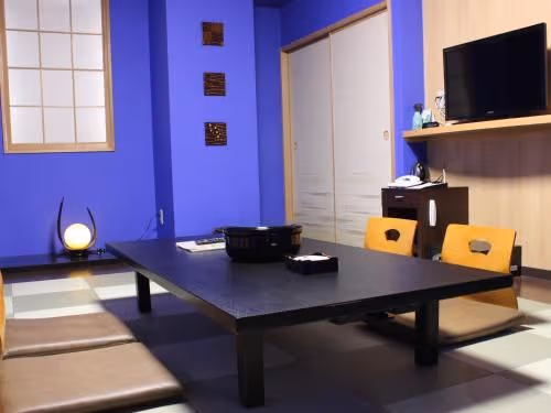 Japanese-Style Room