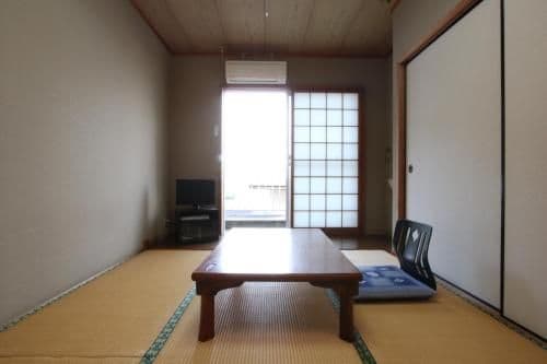 Japanese-Style Twin Room
