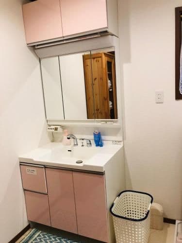 Standard Twin Room with Shared Bathroom