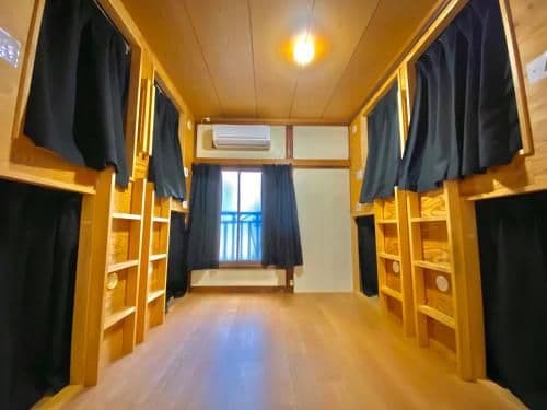 Bed in 8-Bed Mixed Dormitory Room