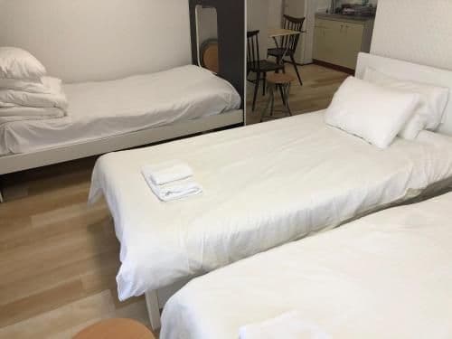 One-Bedroom Apartment 102