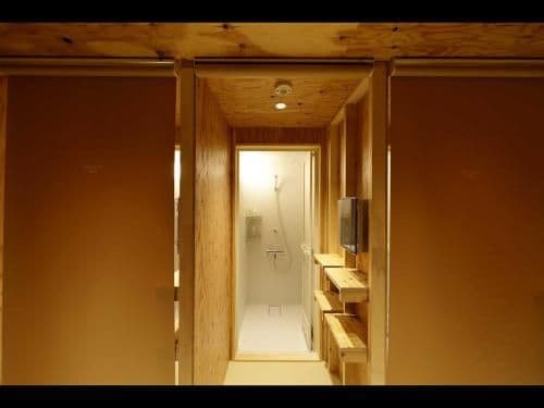 2 Capsule Rooms for Male - Non-Smoking