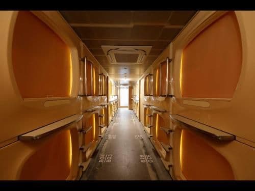 2 Capsule Rooms for Male - Non-Smoking