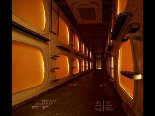 2 Capsule Rooms for Male - Non-Smoking
