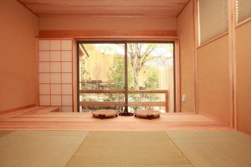 Twin Room with Private Bathroom