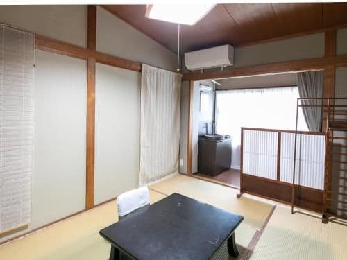 Japanese-Style Twin Room with Shared Bathroom - Non-Smoking