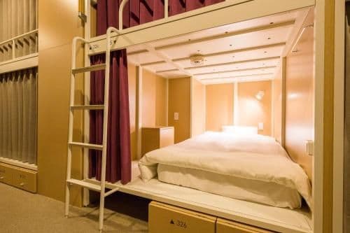Bunk Bed in Mixed Dormitory Room