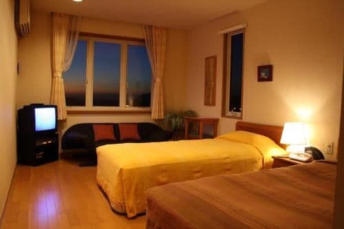 Twin Room with Extra Bed - Second Floor