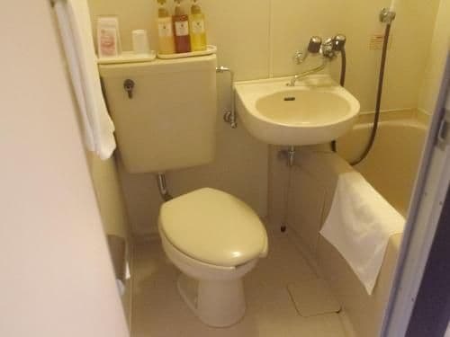 Female Only - Single Room - Non-Smoking