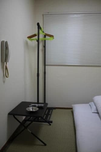 Single Room with Shared Bathroom - Smoking