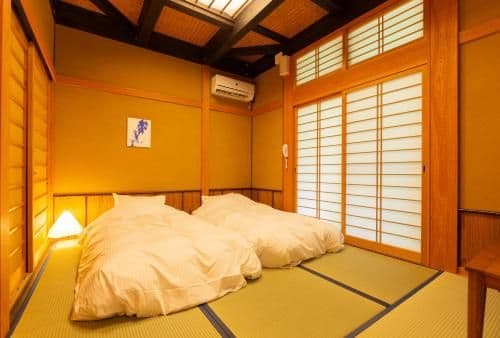 Standard Twin Room F