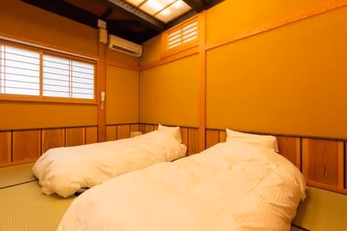 Standard Twin Room E