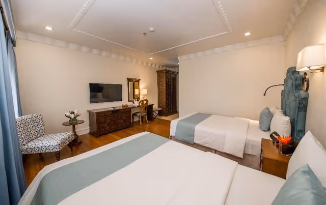 Double or Twin CLASSIC POOL VIEW