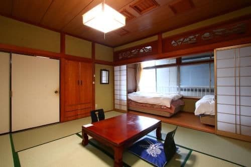 Economy Triple Room with Shared Bathroom