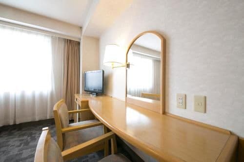 Twin Room - Non-Smoking