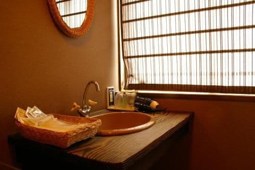 Japanese-Style Room