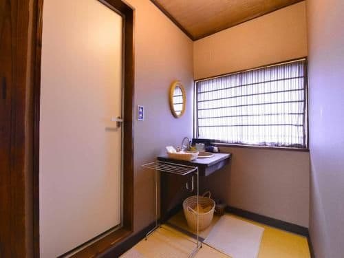 Japanese-Style Room