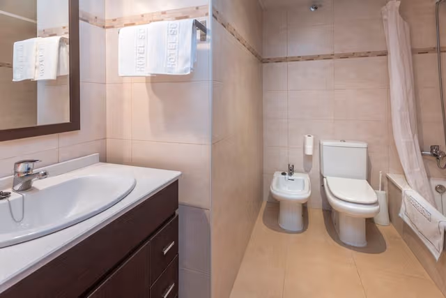 APARTMENT CAPACITY 6 TWO BEDROOMS