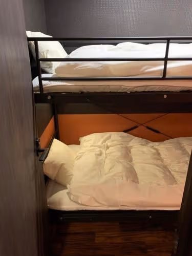 Standard Twin Room with Shared Bathroom