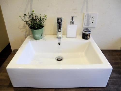Superior Family Room with Shared Bathroom