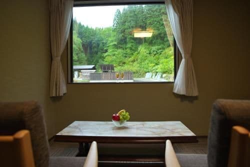 Junior Suite with Mountain View