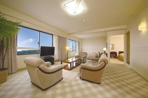 Three-Bedroom Suite - Non-Smoking