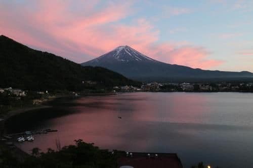 Deluxe Twin Room with Balcony with Mt.Fuji and Lake View - Non Smoking
