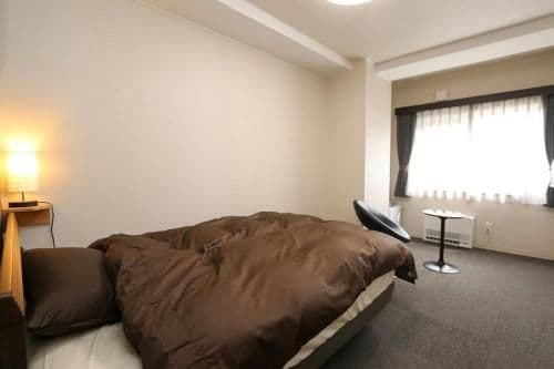Single Room with Shared Bathroom