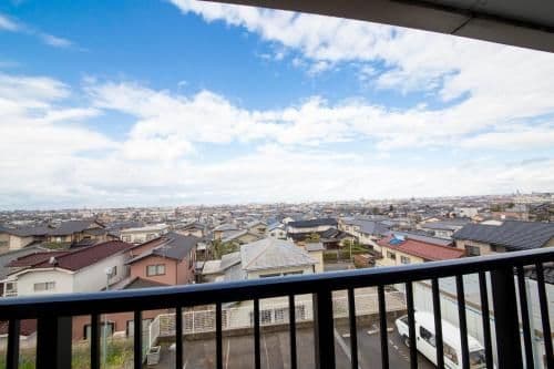 Twin Room with City View