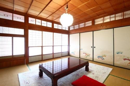 Quadruple Room with Shared Bathroom