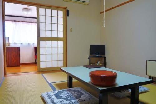 Japanese-Style Room