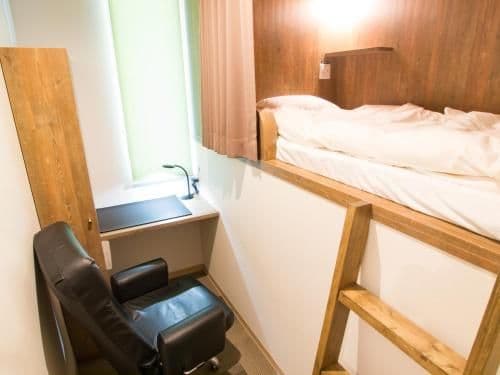 Deluxe Capsule Room - Upper Level