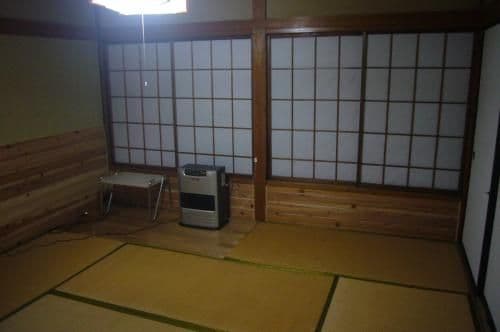 Economy Quadruple Room with Shared Bathroom