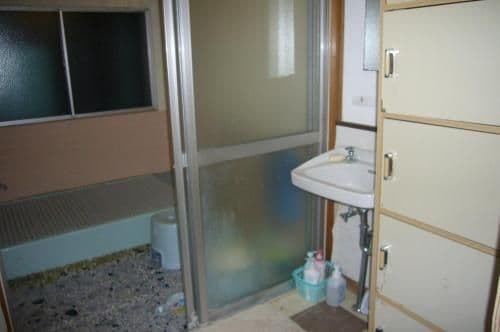 Economy Quadruple Room with Shared Bathroom