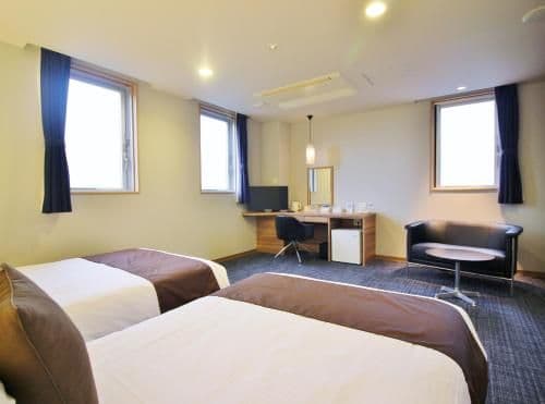 Moderate Twin Room - Non-Smoking