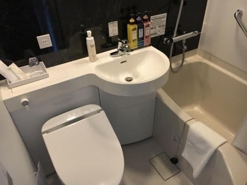 Single Room (2 Adult) - Non-Smoking