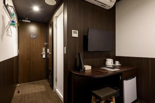 Single Room (2 Adult) - Non-Smoking
