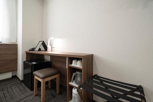 Small Double Room - Smoking