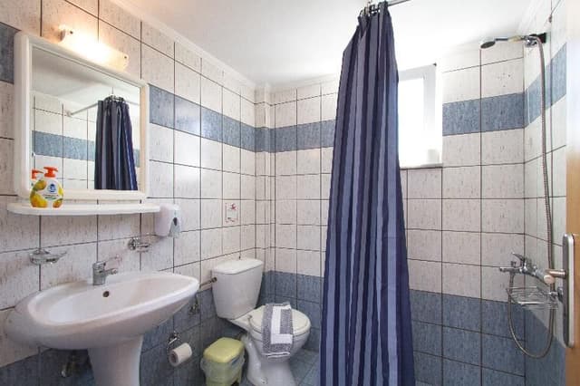 APARTMENT ONE BEDROOM