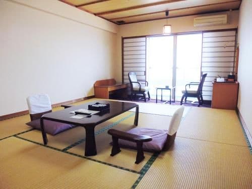 Japanese-Style Room