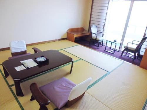 Japanese-Style Room