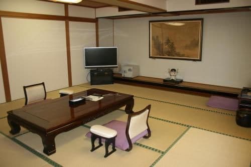Japanese-Style Room