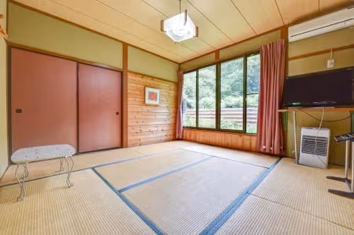 Japanese-Style Quadruple Room