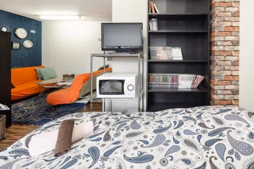 One-Bedroom Apartment