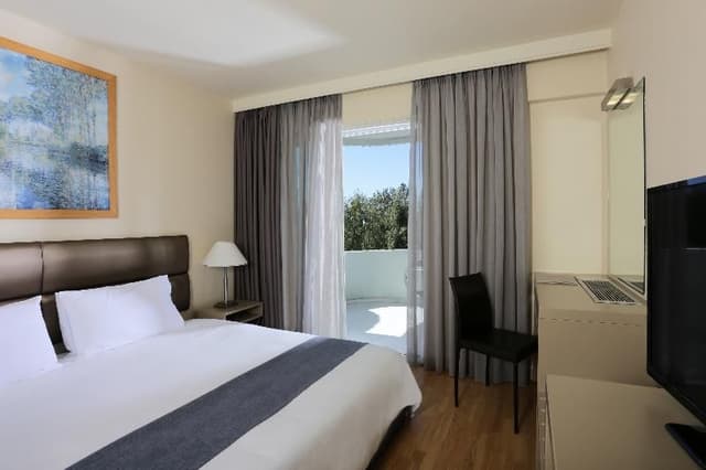 JUNIOR SUITE CAPACITY 2