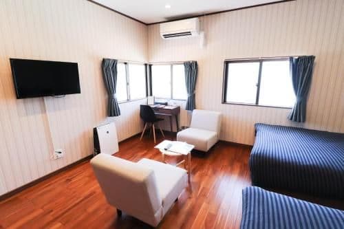 Studio Apartment