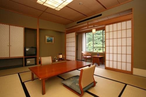 Japanese-Style Quadruple Room