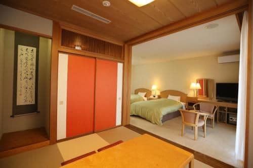 Deluxe Quadruple Room