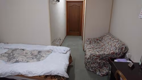Economy Twin Room